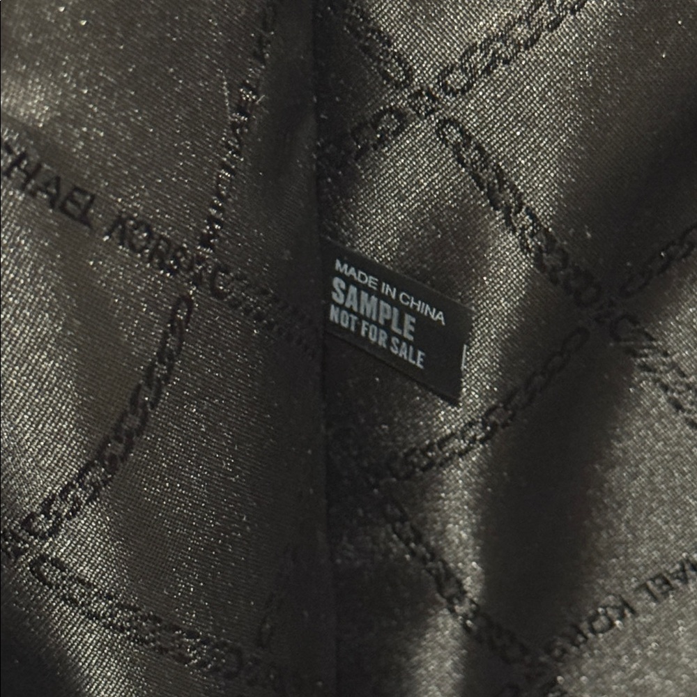Michael Kors Bag Gigi Empire SAMPLE SALE Black Gray Tote - Picture 14 of 17